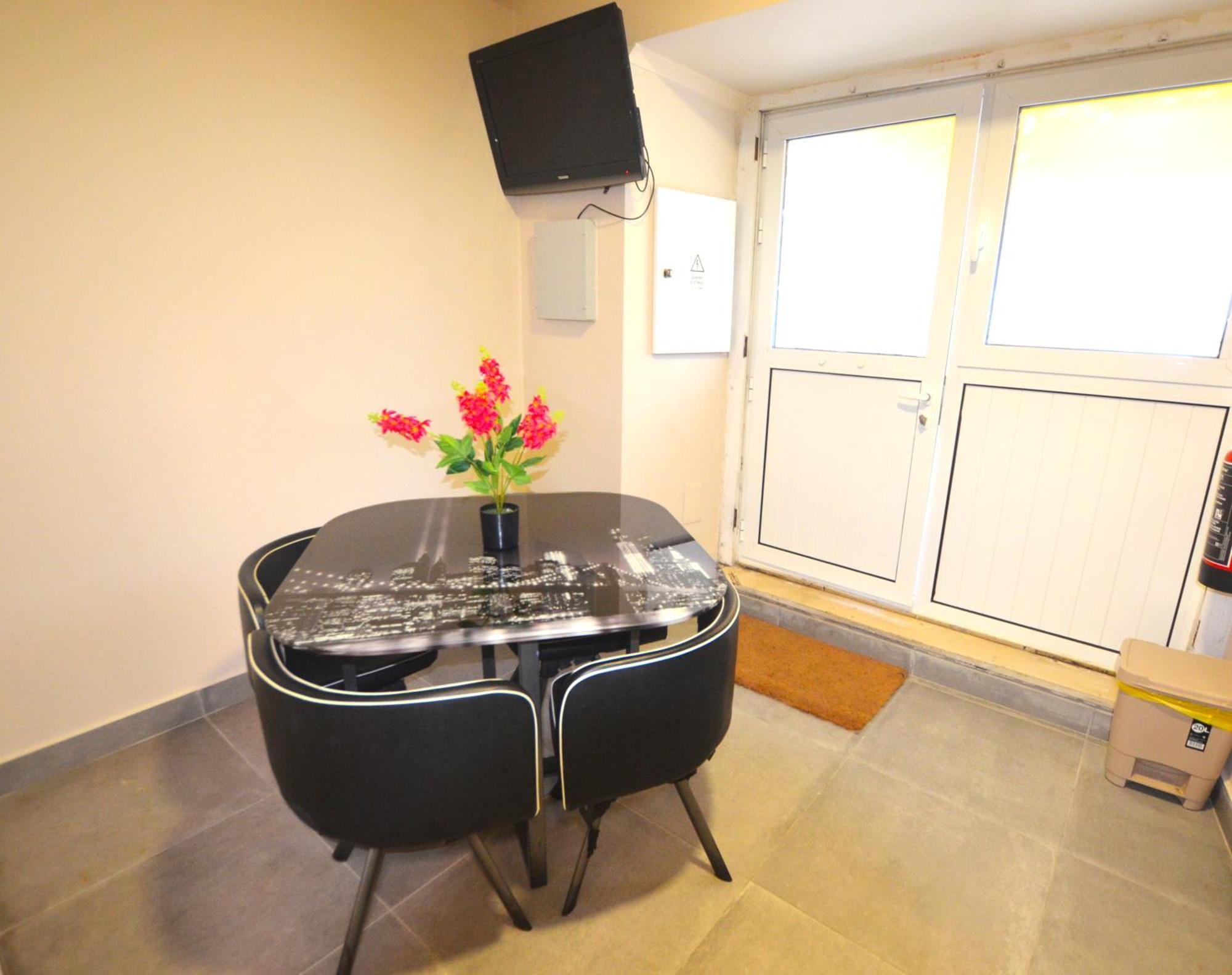 Rooms Dp Сетубал Экстерьер фото